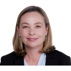 Lucinda-Regan1